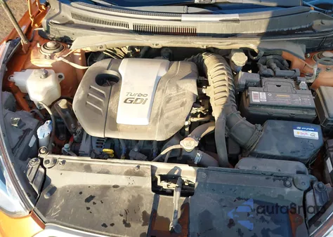 2016 Hyundai Veloster Turbo z USA, uszkodzony, nr VIN KMHTC6AE1GU260777